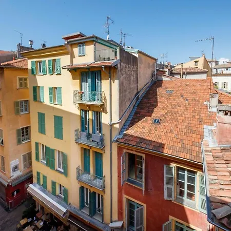 Apartment 06a2 - Heart Of Old Beautiful Renovated